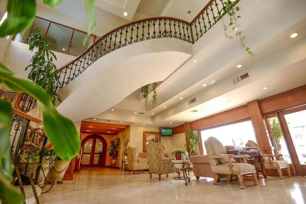 Fresno Galerias Hotel Torreon Bagian luar foto