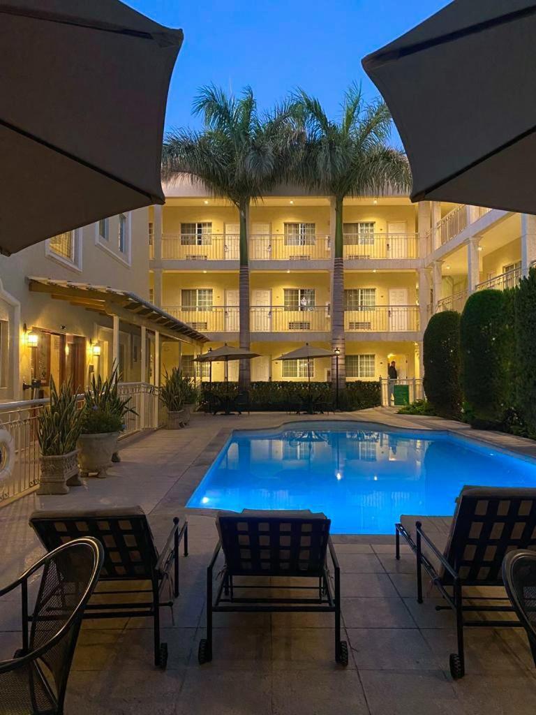 Fresno Galerias Hotel Torreon Bagian luar foto